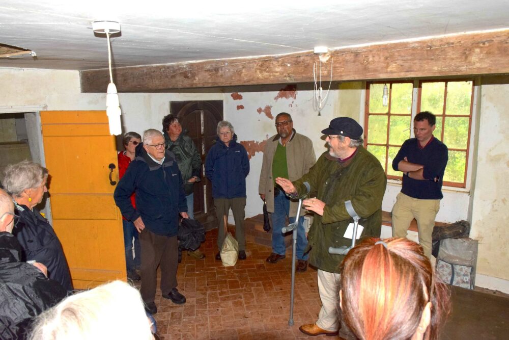 Guided Visit to Sixhills with Professor Stocker